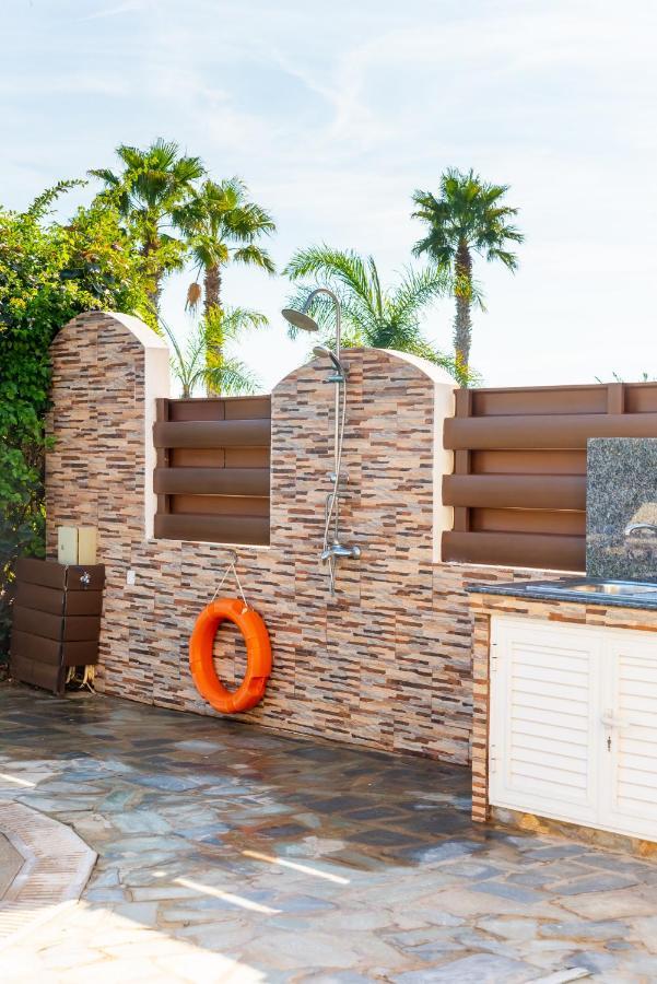 Sea Front Oceanus H2 By Ezoria Villas Ayia Napa Eksteriør billede
