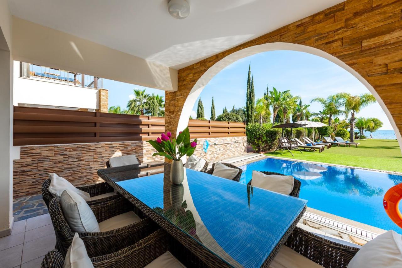 Sea Front Oceanus H2 By Ezoria Villas Ayia Napa Eksteriør billede