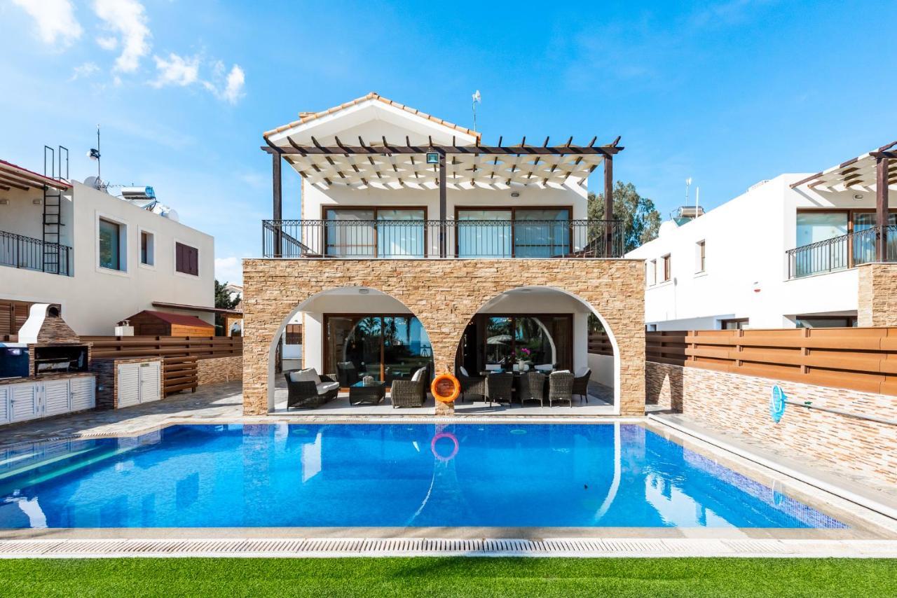 Sea Front Oceanus H2 By Ezoria Villas Ayia Napa Eksteriør billede