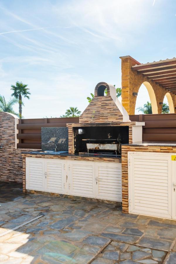 Sea Front Oceanus H2 By Ezoria Villas Ayia Napa Eksteriør billede