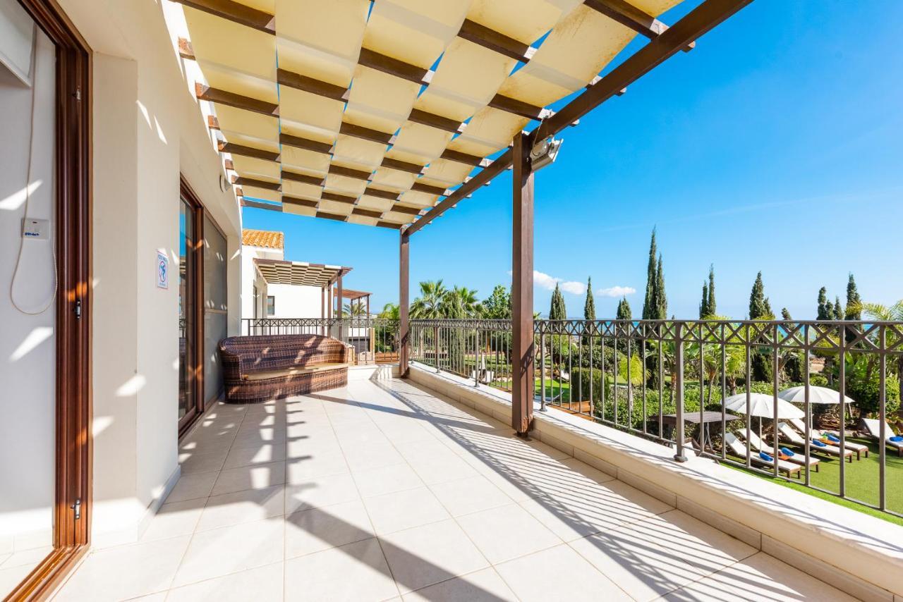 Sea Front Oceanus H2 By Ezoria Villas Ayia Napa Eksteriør billede