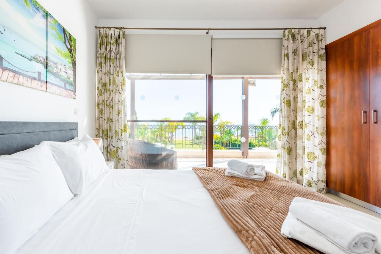 Sea Front Oceanus H2 By Ezoria Villas Ayia Napa Eksteriør billede